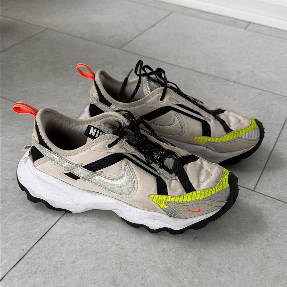 Nike Beige & Black Sneakers with Neon Yellow and Orange Accents- 9.5